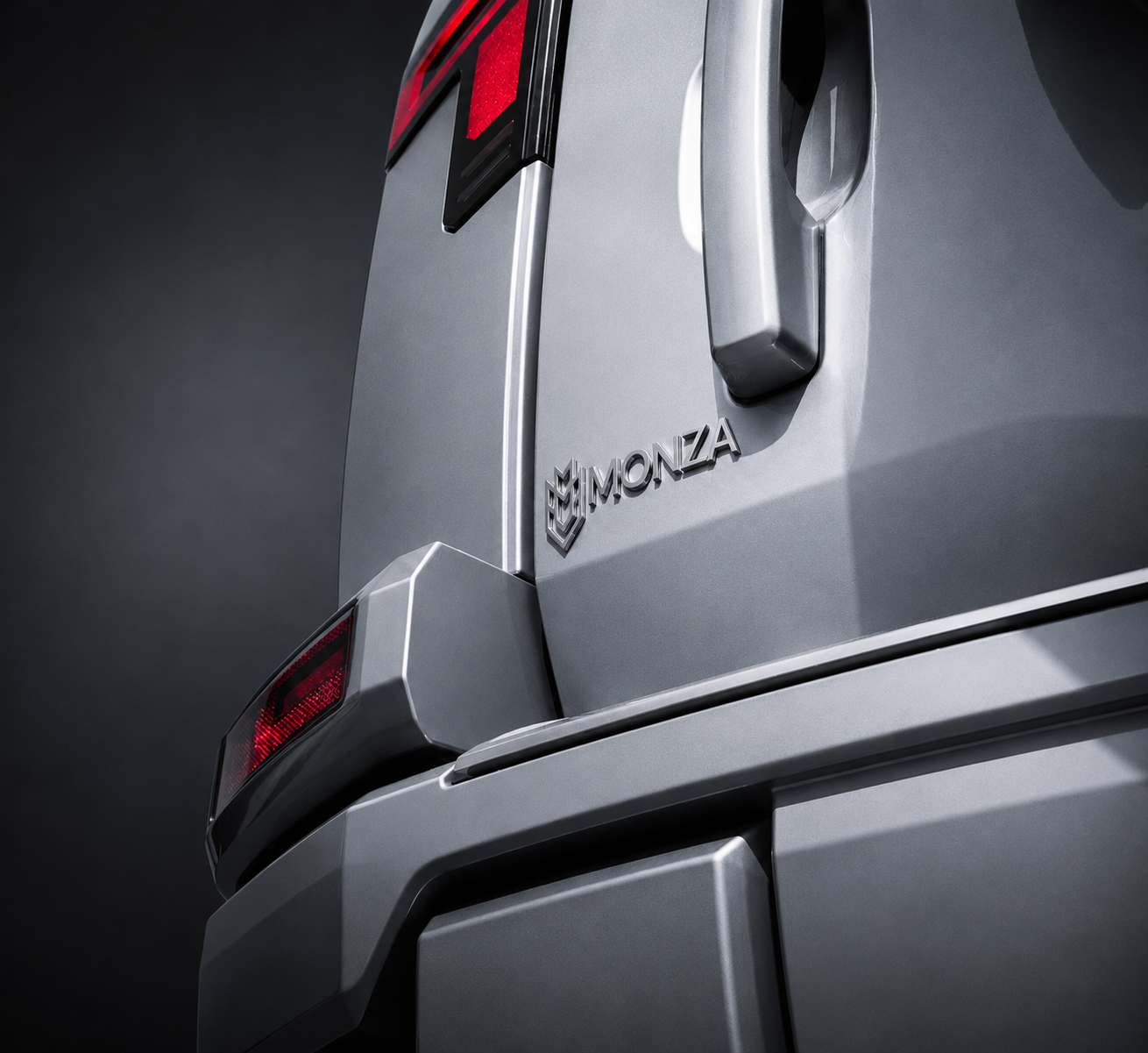 MHERO II rear corner — Polar Silver
