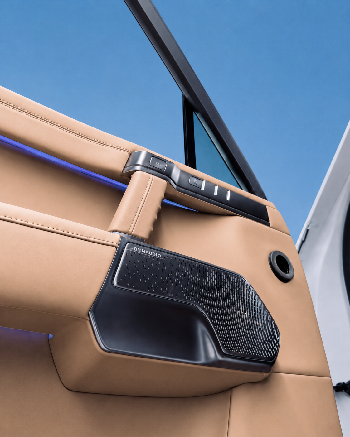MHERO II Dynaudio speaker — Sand